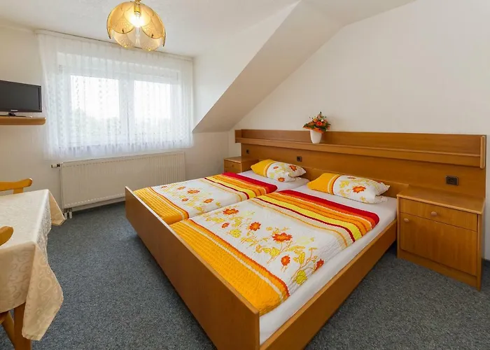 Grune Au * Hasselroth